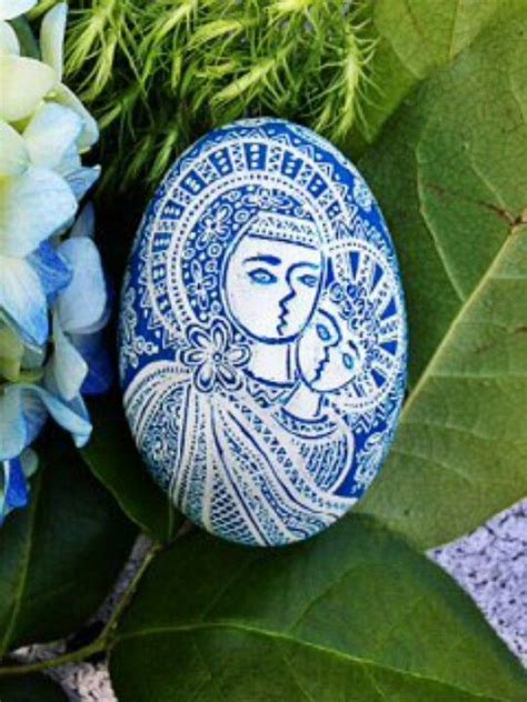 Pin By Angela Mohn On Pysanka Easter Eggs Egg Painting Ukrainian