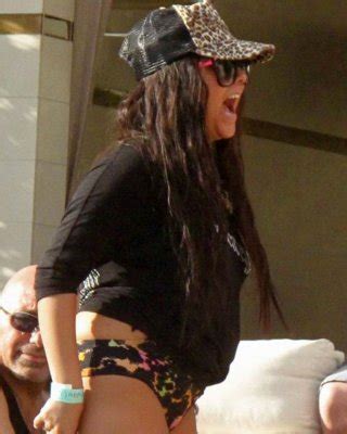 Nicole Polizzi Exposing Her Sexy Body And Huge Ass In Bikini On Pool Porn Pictures XXX Photos