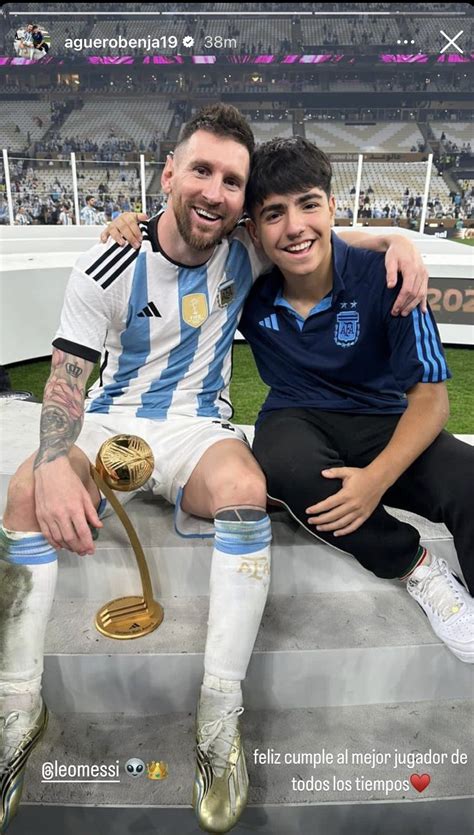 Aria Messi Day On Twitter Agueros Son Really Loves Messi Https