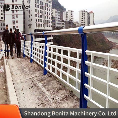 Custom Color Stainless Steel Composite Pipe Road Barrier Bridge Safety