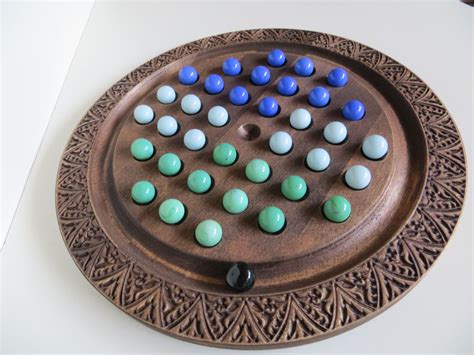Настольная игра Солитёр 300 деревянная с матовыми шариками - купить с ...