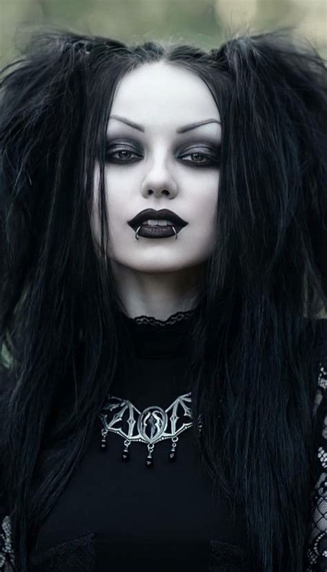 Pin By Sara Twa Stara On Aesthetics Goth Beauty Goth Women Hot Goth