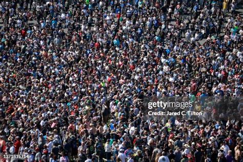 Daytona 500 Fans Photos and Premium High Res Pictures - Getty Images