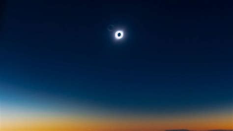 Totale Sonnenfinsternis Am 8 April Wo Das Himmelsspektakel Wann Zu