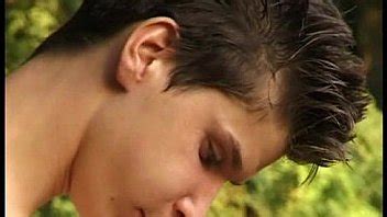 Gay Guys With Itchy Pants Going Amok In The Woods XNXX