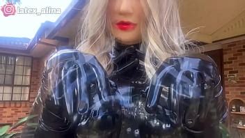 Enjoying Shiny Latex Gloves XVIDEOS