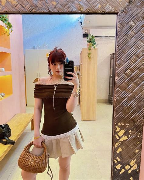 Hot girl đốn tim cộng đồng giữa thời điểm vừa chia tay thiếu gia Team Refund