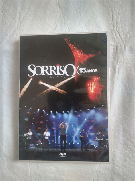 Dvd Sorriso Maroto 15 Anos Ao Vivo Item de Música Som Livre Usado