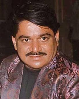 Laxmikant Berde Biography, Family, Career, Birthday, Height, Age, Net ...