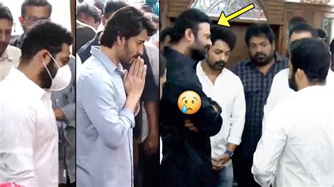 Ntr And Mahesh Babu Pays Tribute To Krishnam Raju Krishnam Raju