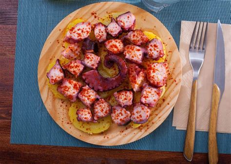 How To Make Pulpo A La Gallega Galician Style Octopus Recipe Guide