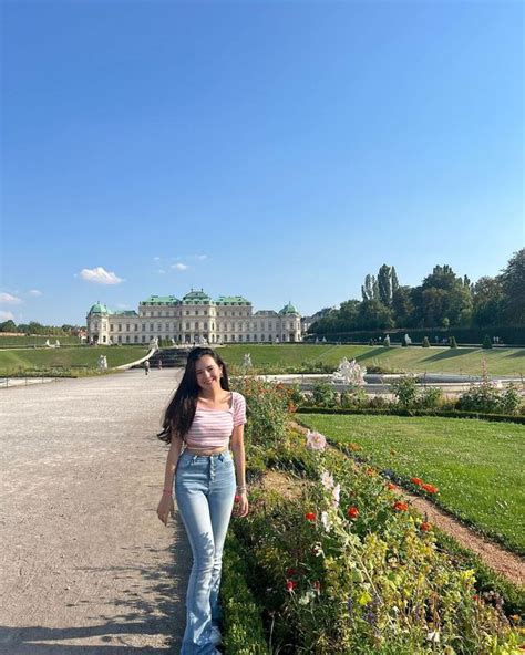 Potret Ootd Beby Tsabina Yang Lagi Liburan Seru Ke Vienna Austria