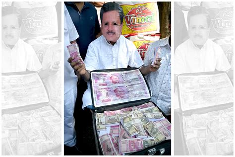 Out On Bail After Son Caught Taking Bribe Karnataka Bjp Mla Gets Hero