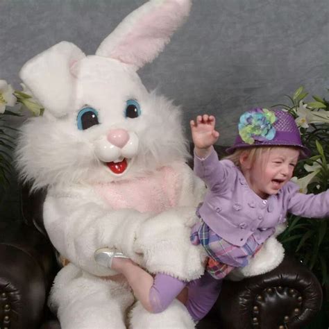 Oh Helllllll No Poor Kid Funny Easter Memes Funny Easter Pictures