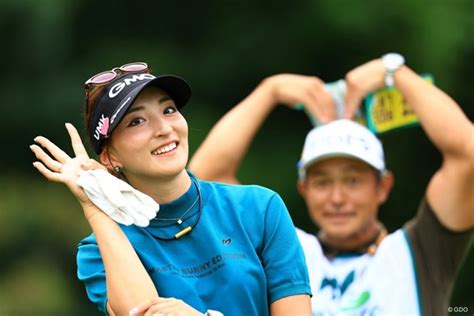 小祝さくら、岩井明愛、宮田成華が首位 山下美夢有は1打差で週末へ【国内女子ツアー Lpga】｜gdo ゴルフダイジェスト・オンライン