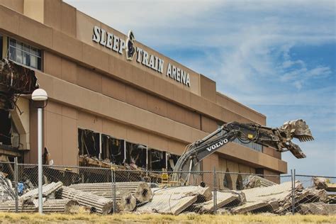 A Final Farewell to ARCO Arena | Comstock's magazine