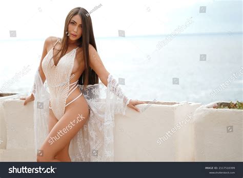 Tausend Hot Latina Lizenzfreie Bilder Stockfotos Und Aufnahmen Shutterstock