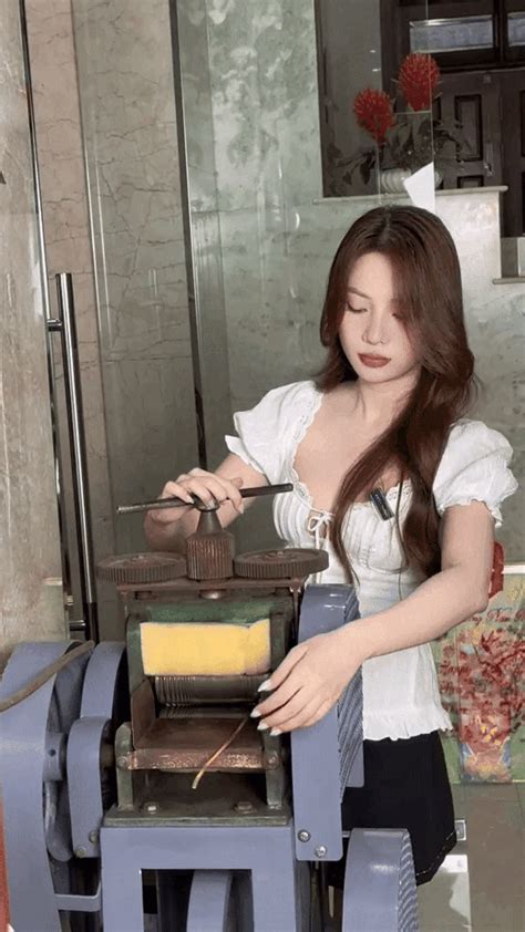 Hot Girl B N V Ng C C Duy N D Ng S H U Nhan S C V N Ng I M