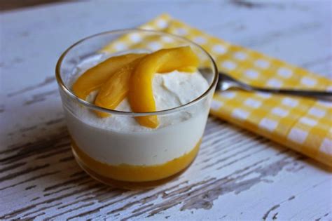 Au Menu Du Jour Mousse Coco Et Coulis De Mangue