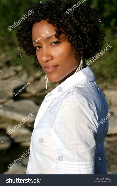 Sexy Smiling Black Model Wearing Bikini Stock Photo 928109 Shutterstock