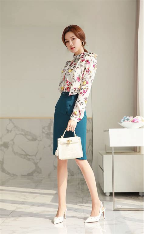 Floral Print Ribbon Tie Blouse Styleonme