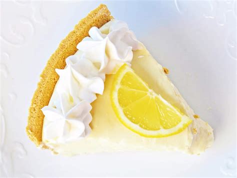 Lemon Pie with Graham Cracker Crust