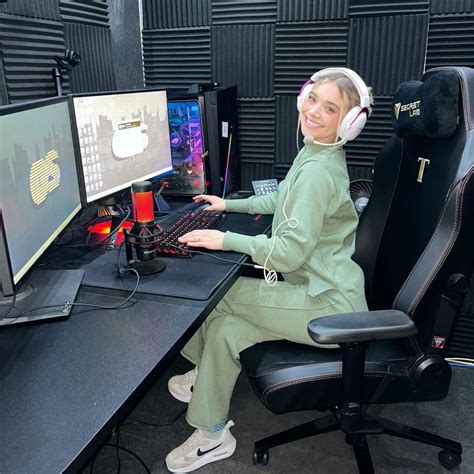 Natalie Decker Nude Onlyfans Leak NEW OnlyFans Leaked Nudes