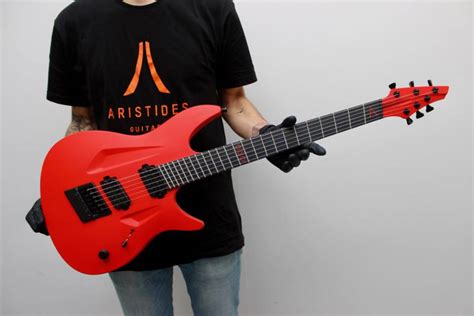 Aristides Launch First Ever Multiscale EverTune Bridge Guitar Based On