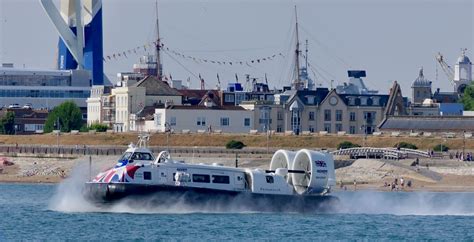 P Hovertravel Hovercraft Island Flyer Gh Depar Flickr