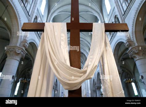 Saint Ambroise Church Holy Week The Cross And The White Cloth