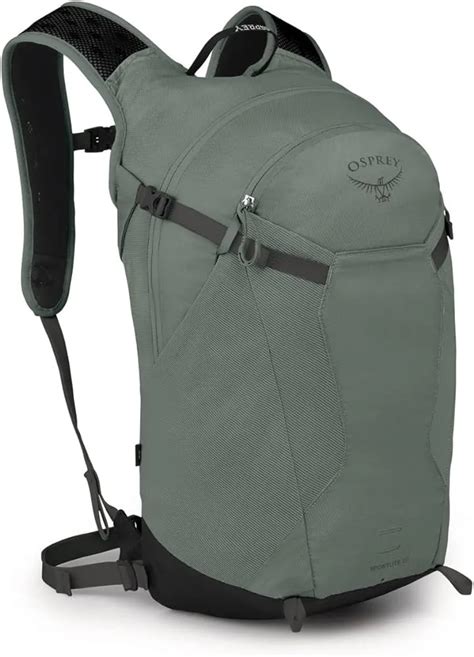 8 Best Small Hiking Backpack – A Comprehensive Review