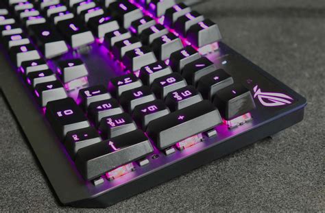 Hands-on: ROG RX Red Optical Mechanical switches up the ROG Strix Scope ...