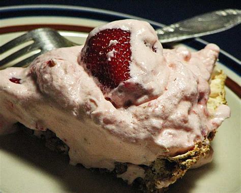 Fluffy Strawberry Meringue Pie Recipe