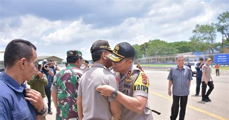 Kupang NTT Tribunus Co Id Panglima TNI Marsekal TNI Hadi