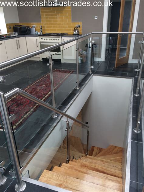 Stainless Steel And Glass Balustrade For Internal Staircase Escadas