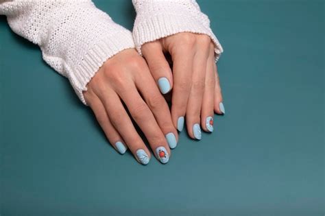 Get Festive with Winter Gel Nail Art: 10 Designs to Elevate Your ...