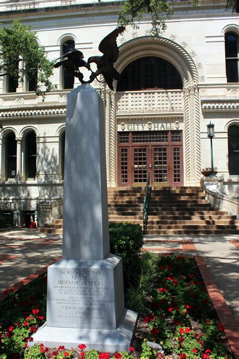 San Antonio Downtown City Hall Cinco De Mayo Obelisk Flickr