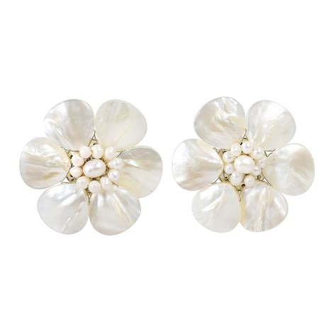 Pretty White Mother of Pearl Flower Clip On Earrings