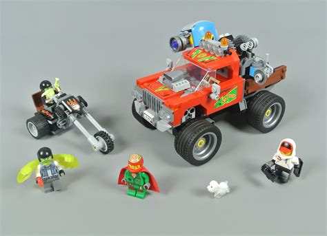 LEGO 70421 El Fuego's Stunt Truck review | Brickset