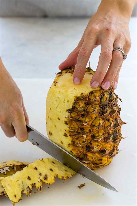 How To Cut A Pineapple Jessica Gavin