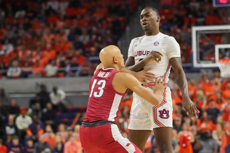 GALLERY: No. 22 Auburn picks up much needed win over No. 13 Arkansas ...