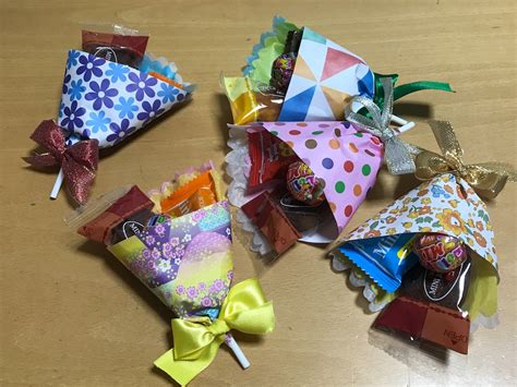 お菓子のプチブーケの作り方 - 虹のストライプ