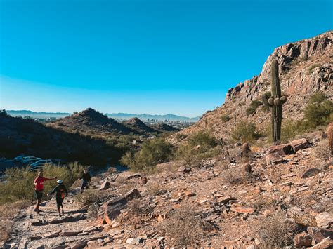 Hiking Piestewa Peak in Phoenix