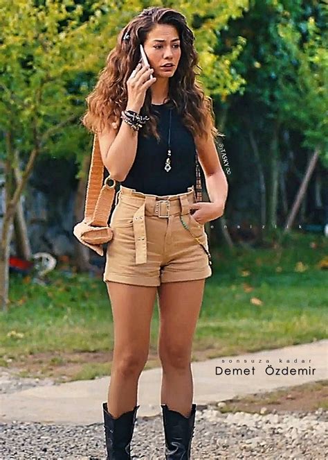 Pin by Tanja Tasky on DEMET OZDEMIR by TaskY | Casual summer outfits ...