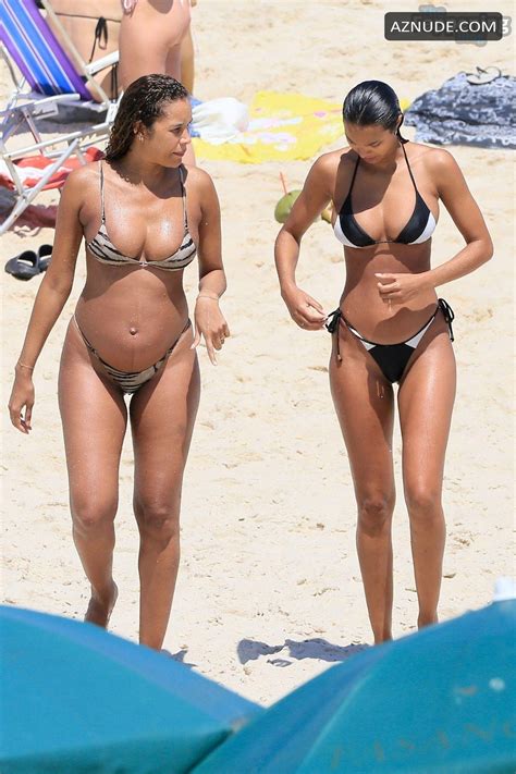 Lais Ribeiro Sexy Spotted Showing Off Her Amazing Body Wearing A Hot Bikini At The Beach In