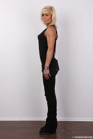 Fit Tanned Blonde Mom With Small Tits XXX Dessert