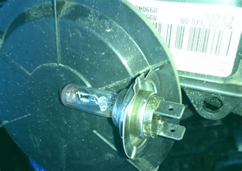 Замена лампочки Ситроен С5