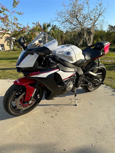 2016 Yamaha r1s - Motorcycles & Scooters - North Fort Myers, Florida
