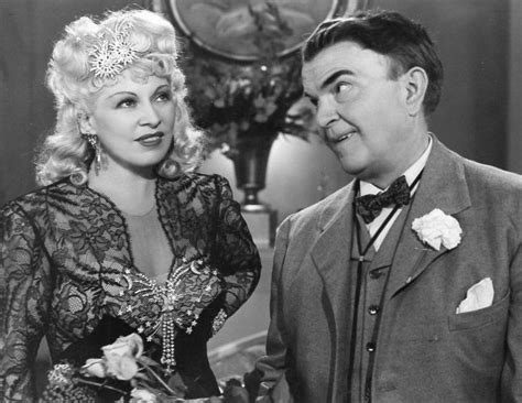 The Heat S On 1943 Mae West And Victor Moore Movie Photo Vintage Movie Stars Vintage Movies