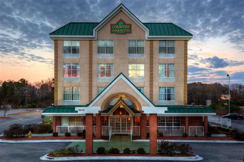 Discount Coupon for Country Inn & Suites in Lumberton, North Carolina - Save Money!